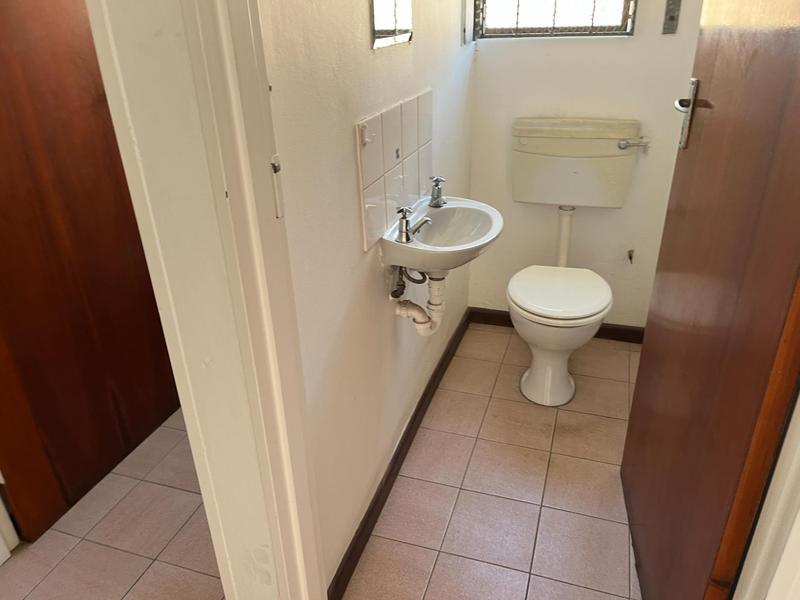To Let Commercial Property for Rent in Montague Gardens Western Cape